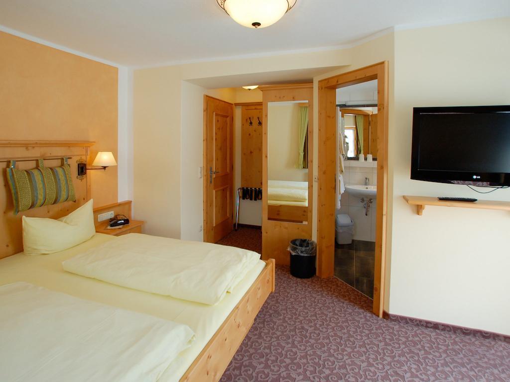 Hotel Gebirgshaeusl Engedey Room photo